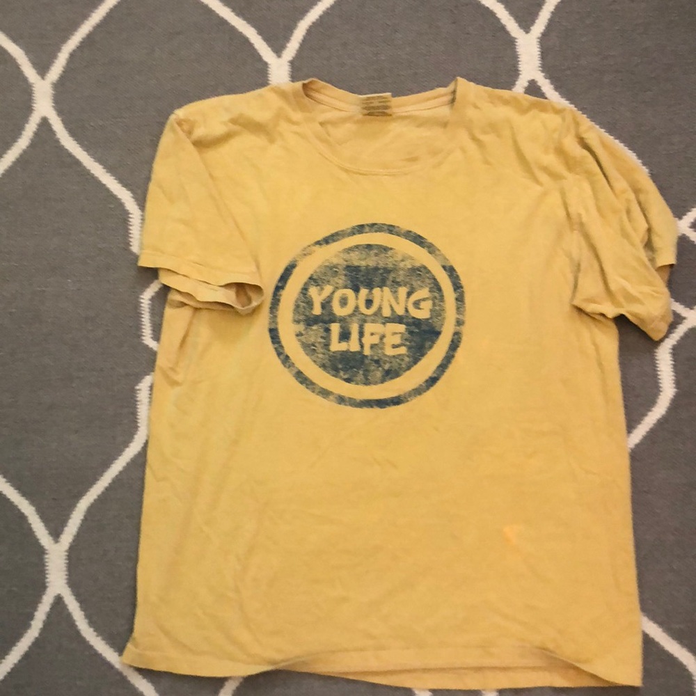 YL tee